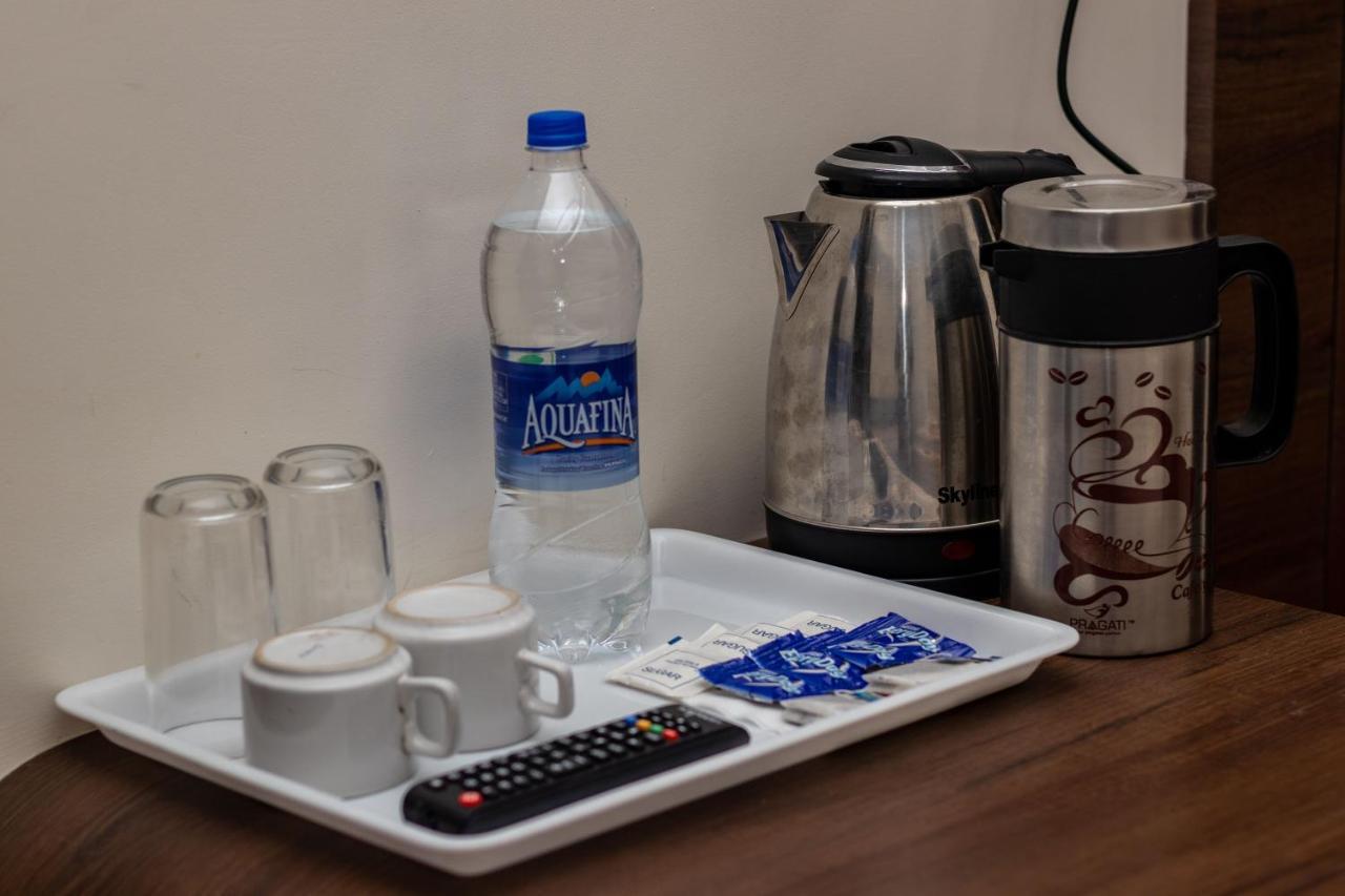 Hotel De Manora Homes - Unpretentious With A Garden , Posh Area Ranjit Avenue 4*