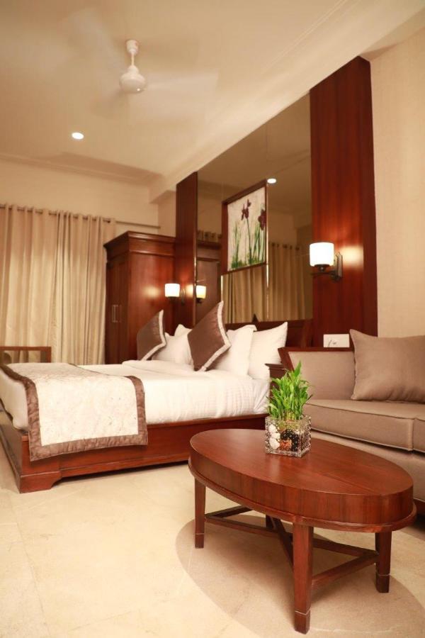 Golden Tower Near Heritage Street 4*