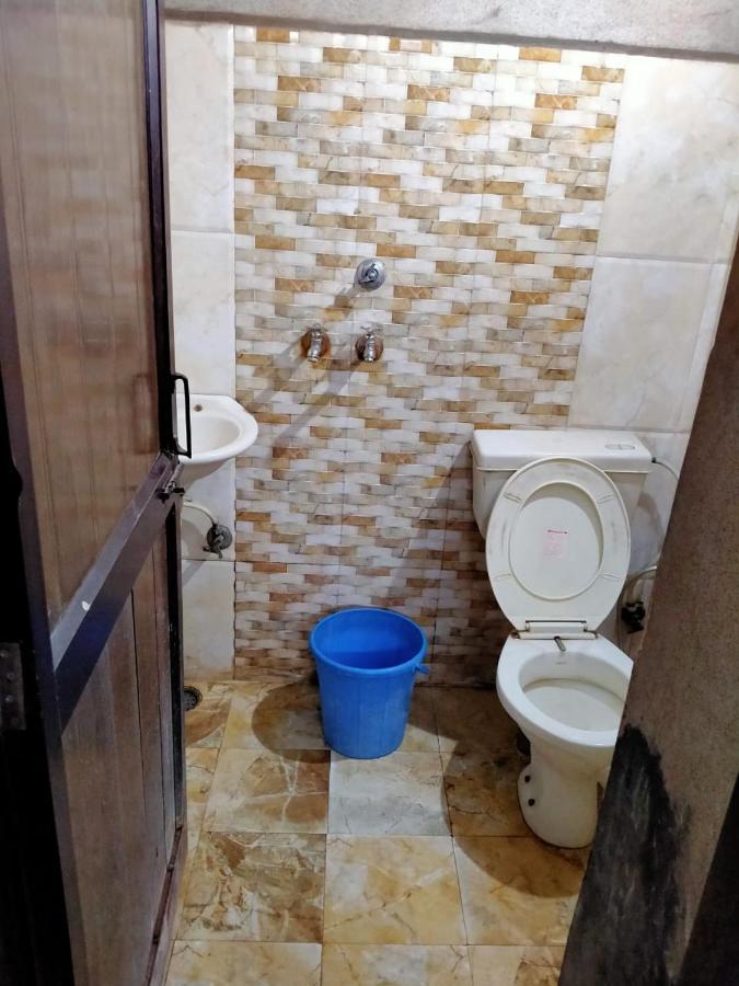 Sidhu Double Bed Attach Bathroom Guest house *