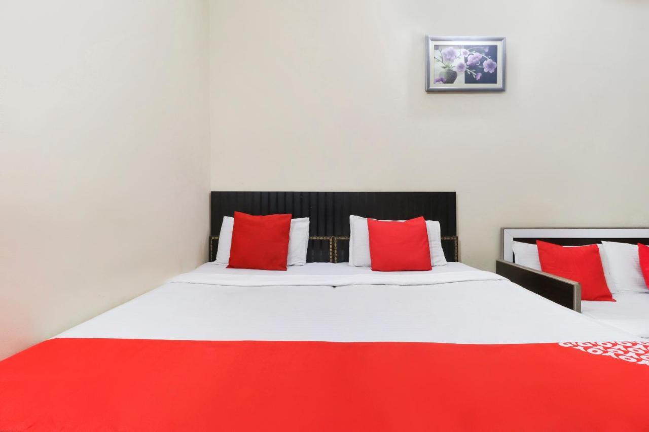 Hotel Oyo 12259 Radha Krishan Amritsar