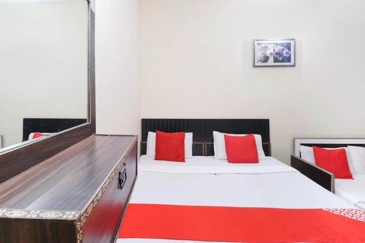 Oyo 12259 Radha Krishan 3*