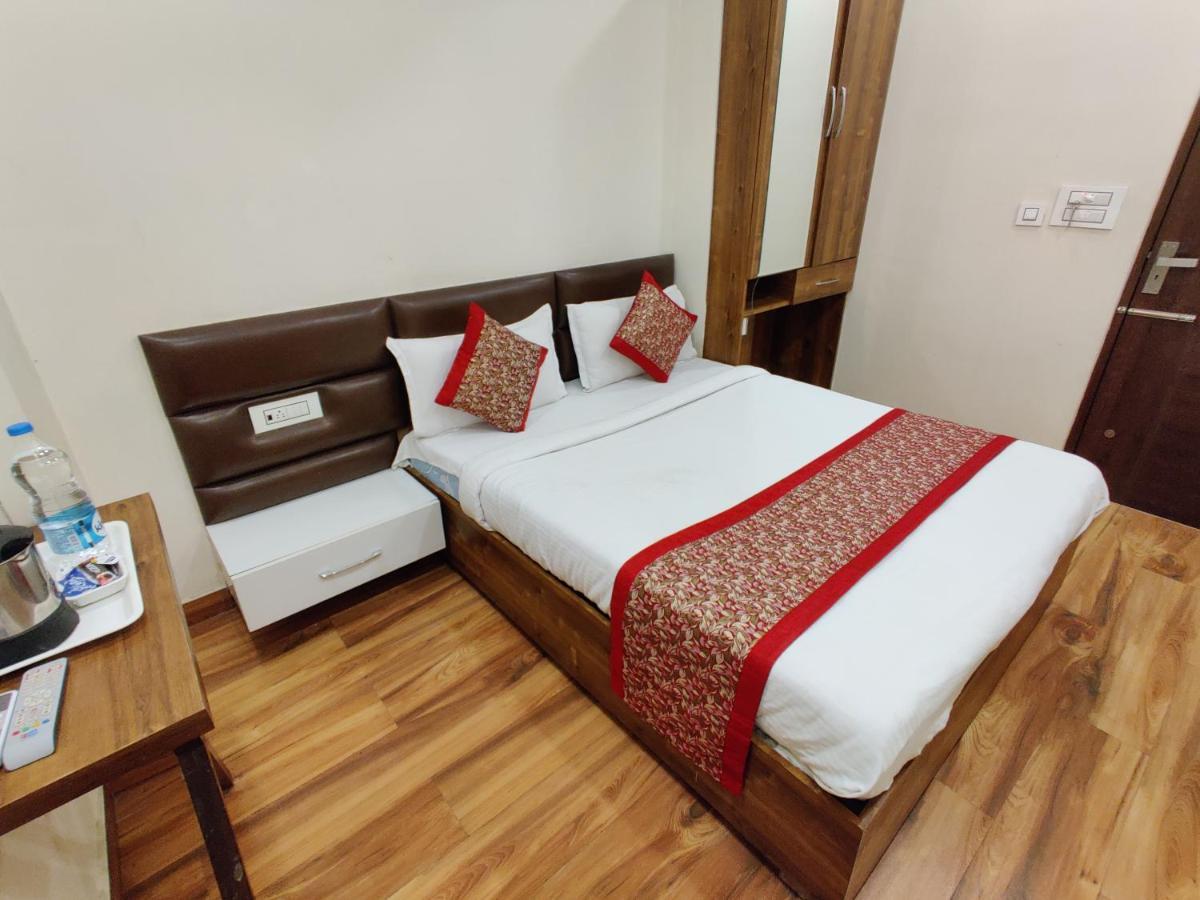 56 - 200 Meter From Golden Temple Hotel
