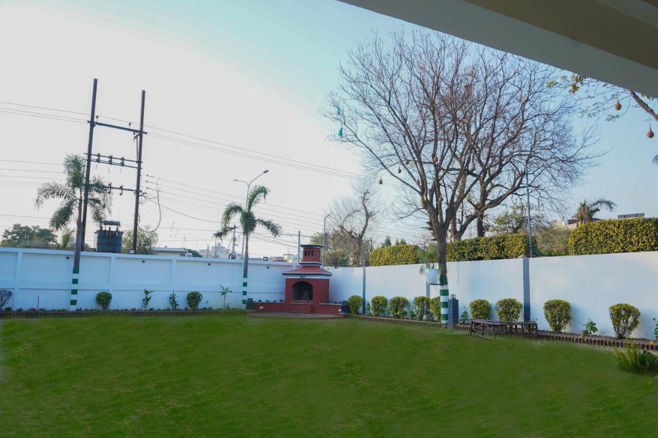 Hotel Housewood Villas