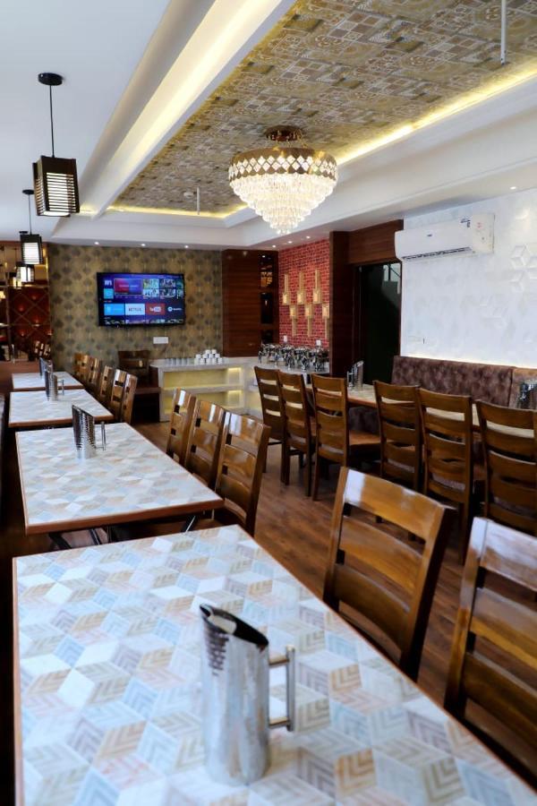 Hotel Royal Villa II By Shrigo Hotels Hotel 4*
