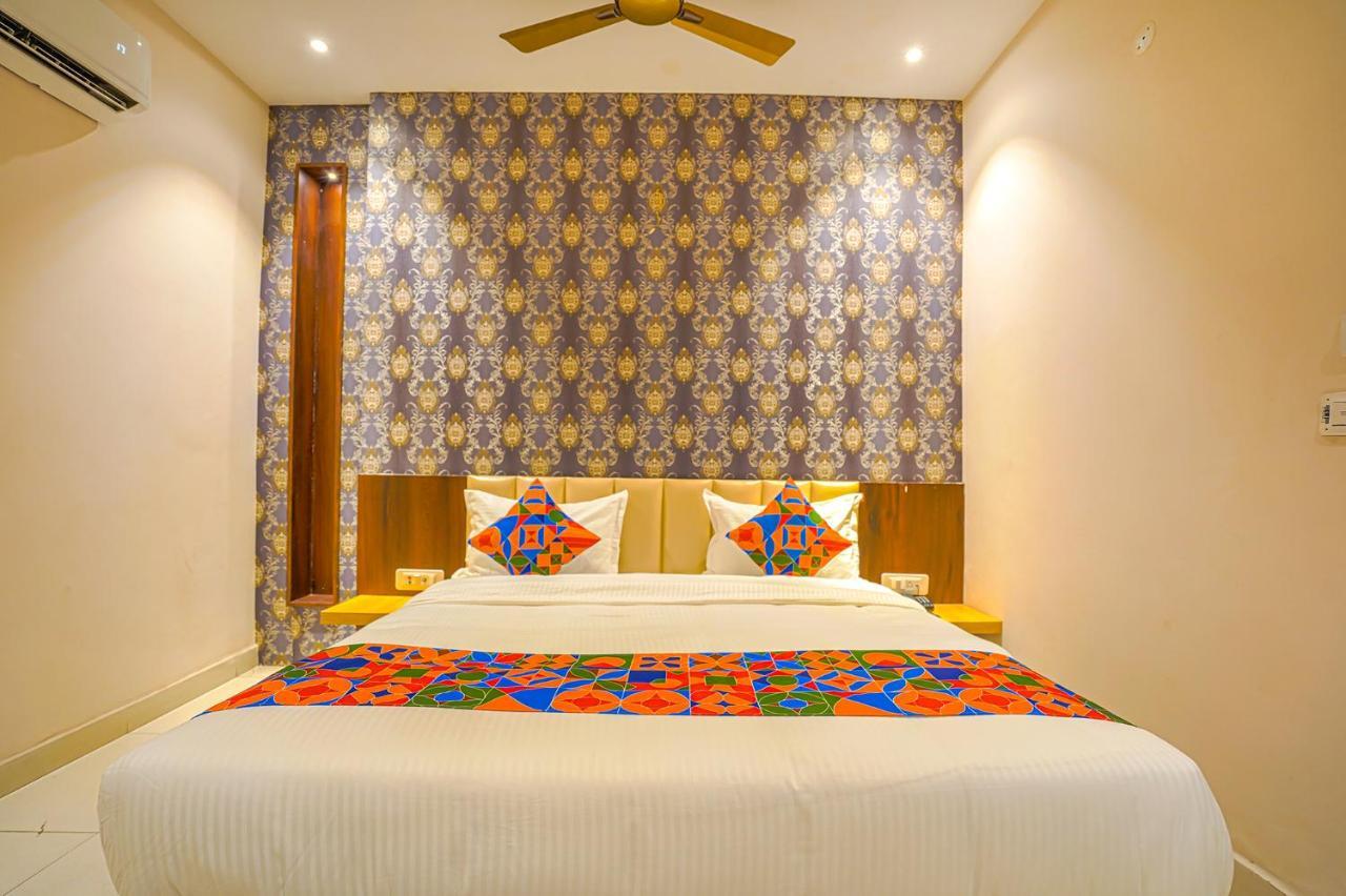 Fabhotel Prime Empire Hotel