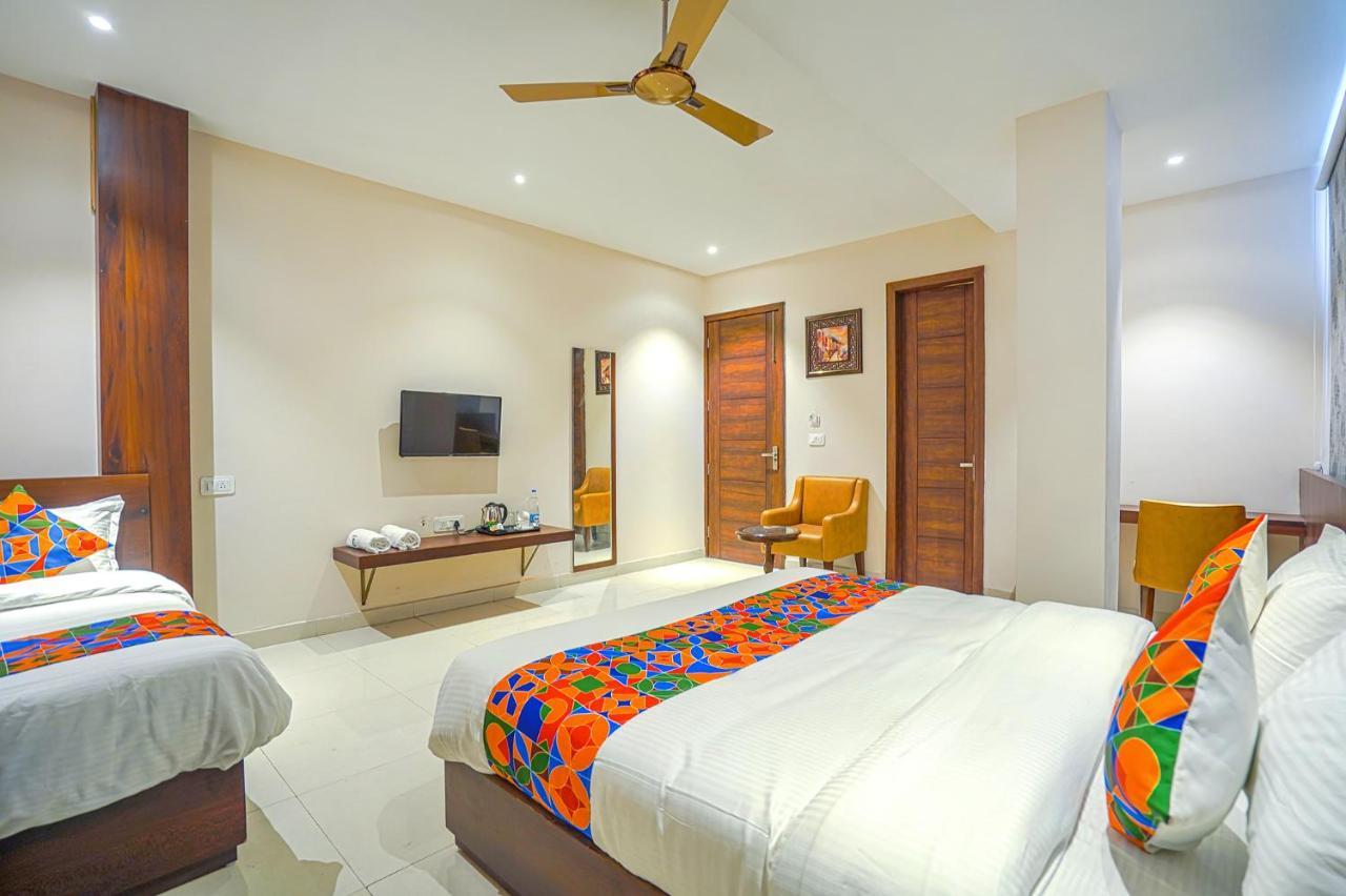 Fabhotel Prime Empire 3*