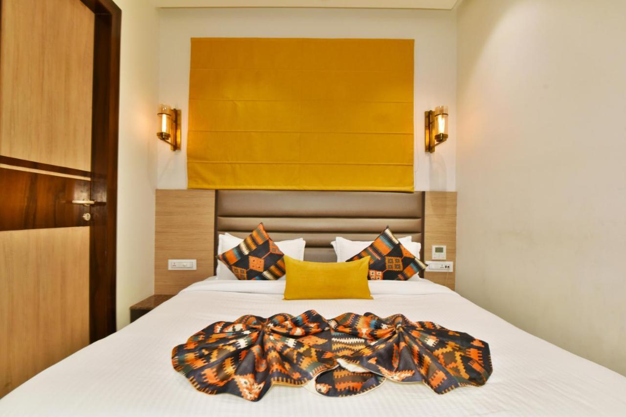 Infa - 400m From Golden Temple Hotel 3*