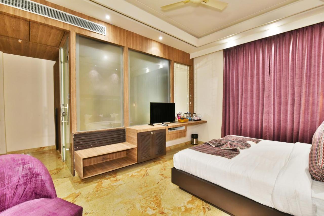 Infa - 400m From Golden Temple Hotel 3*