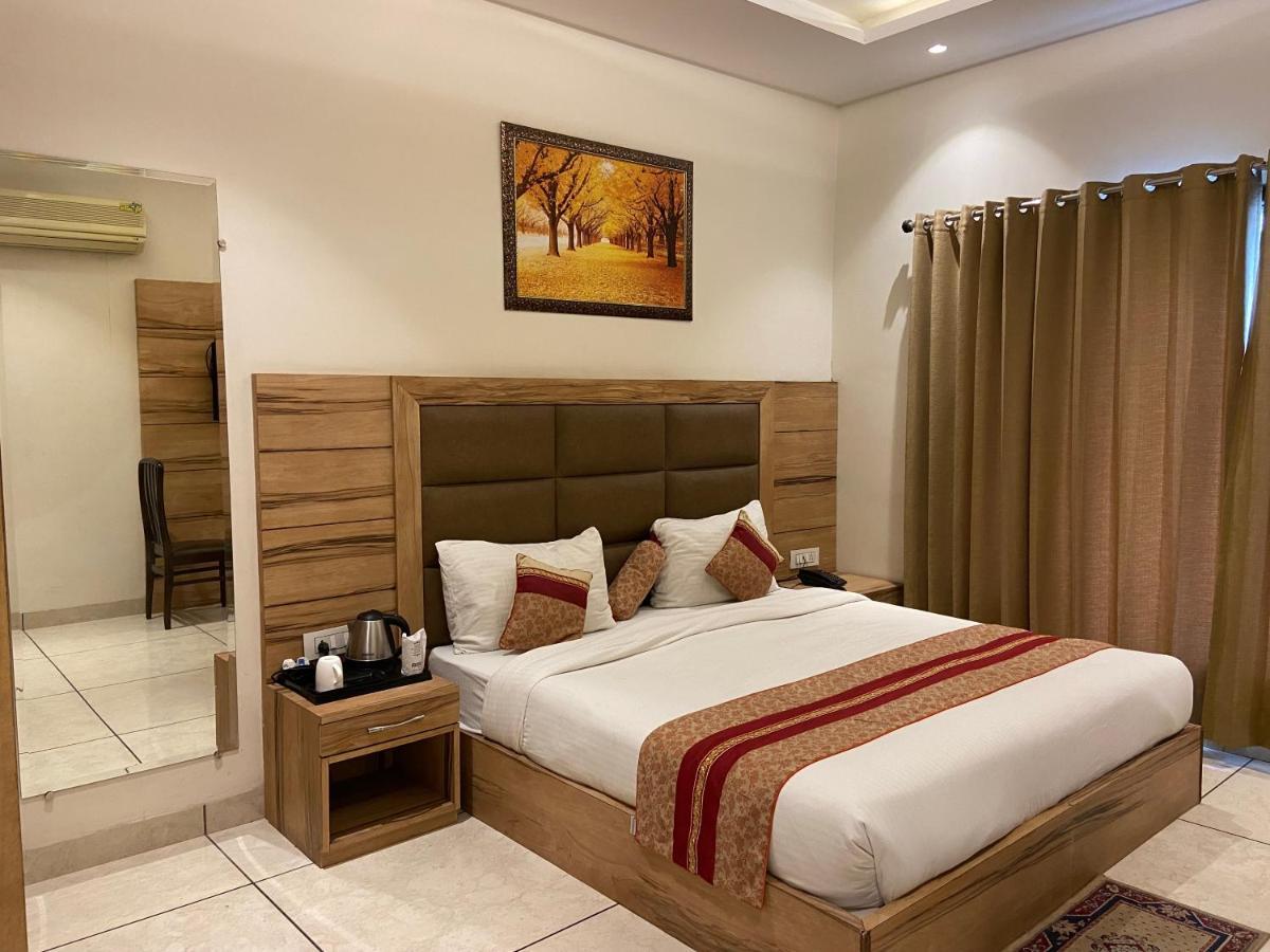 Exotic - 5 Min Walk From Golden Temple 4* Amritsar