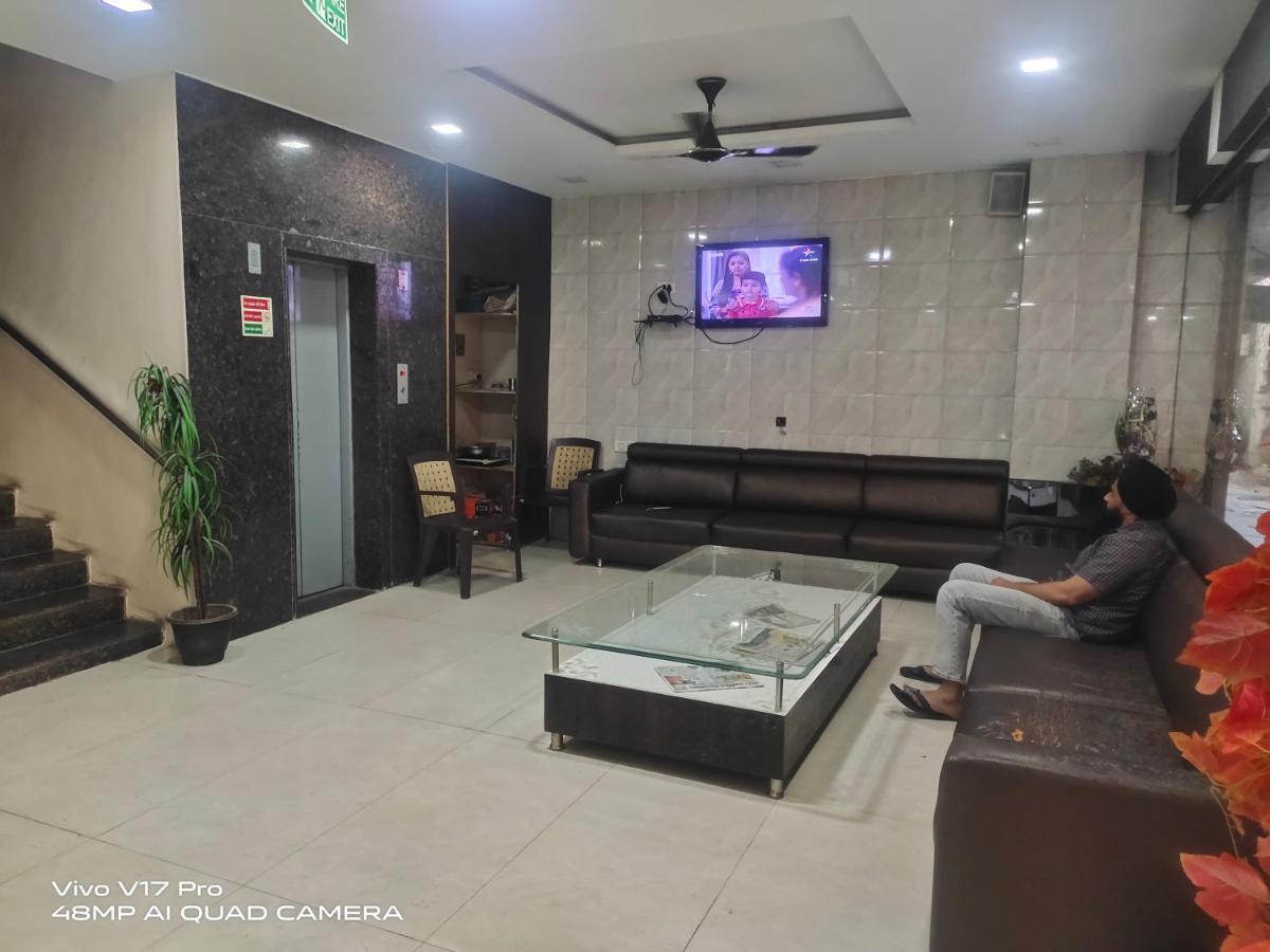 Hotel Raj Tirath Niwas Amritsar