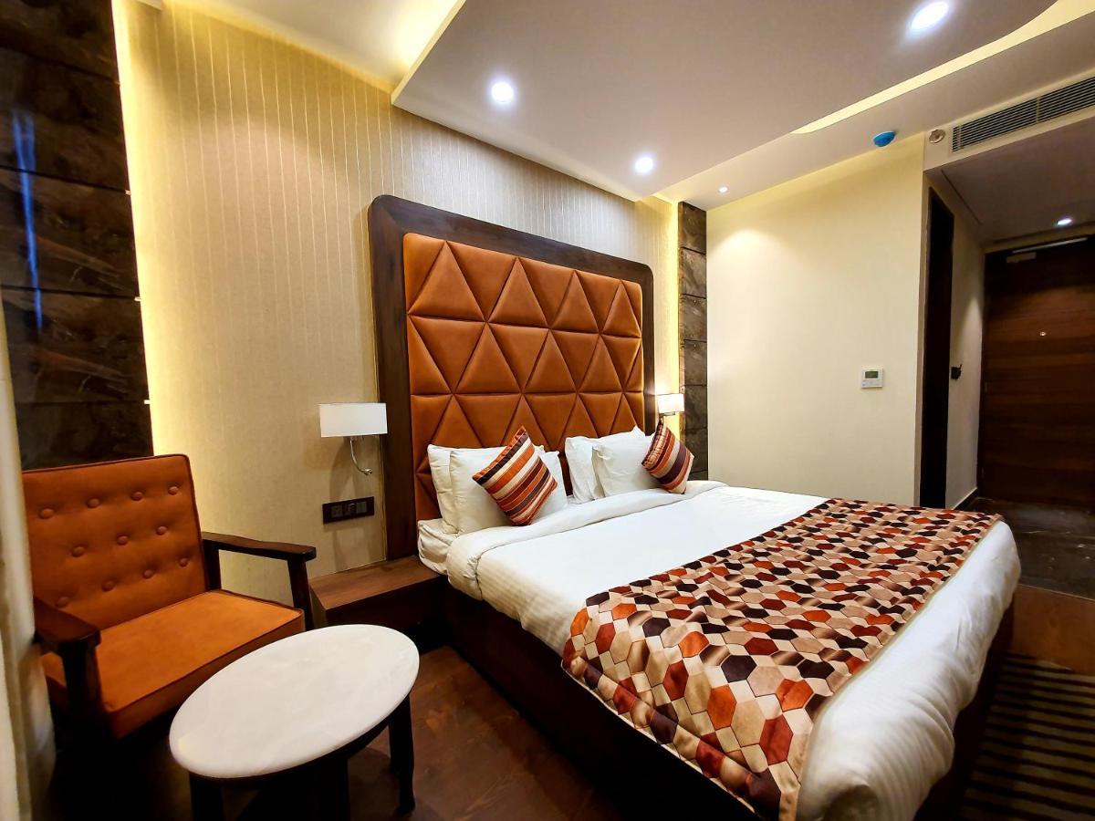 Makhan Residency