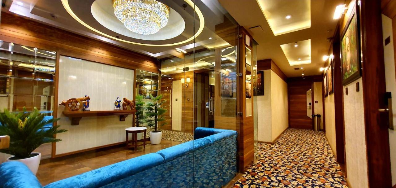 Makhan Residency Hotel Amritsar