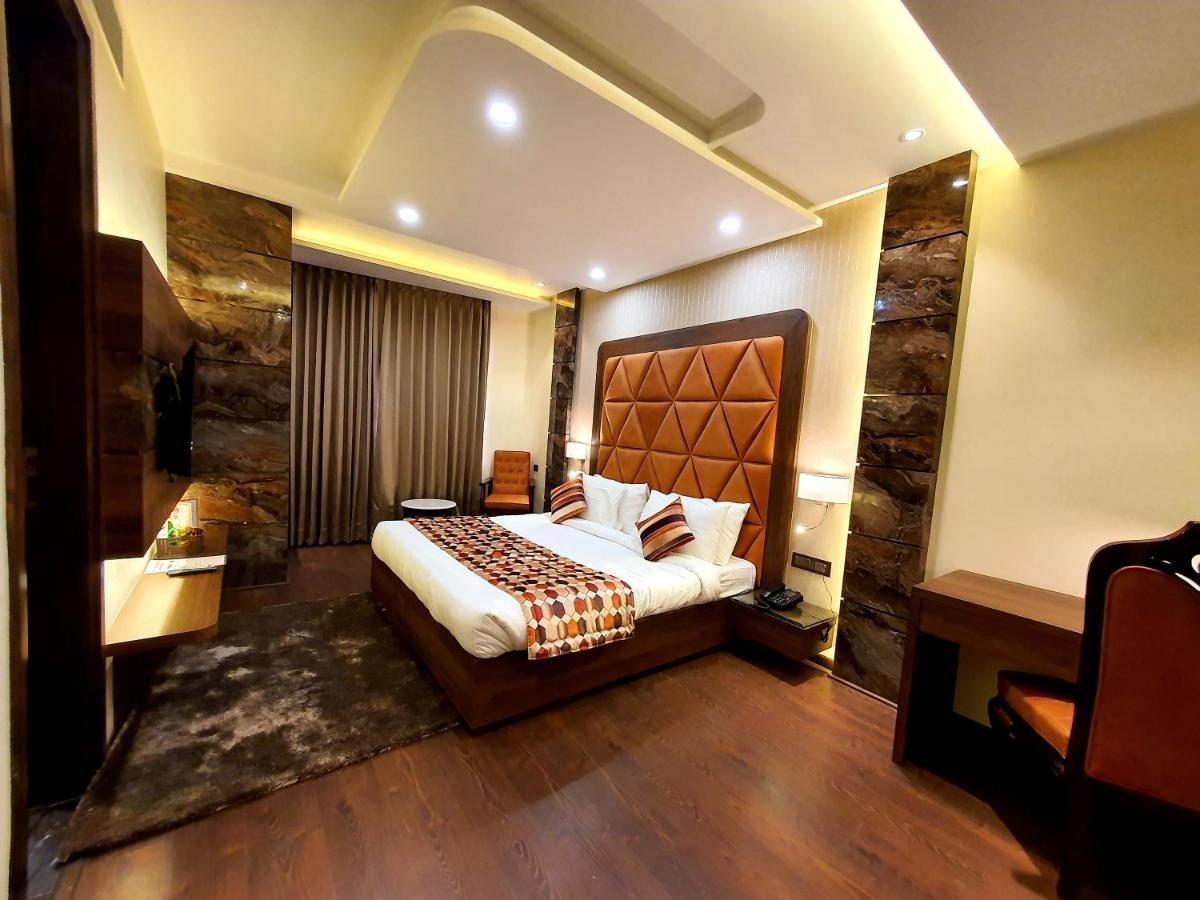 Makhan Residency Hotel 3*