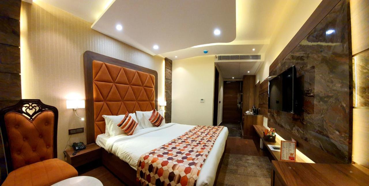 Makhan Residency Hotel 3*