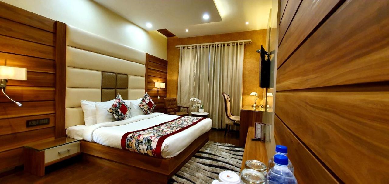 Makhan Residency Hotel 3*