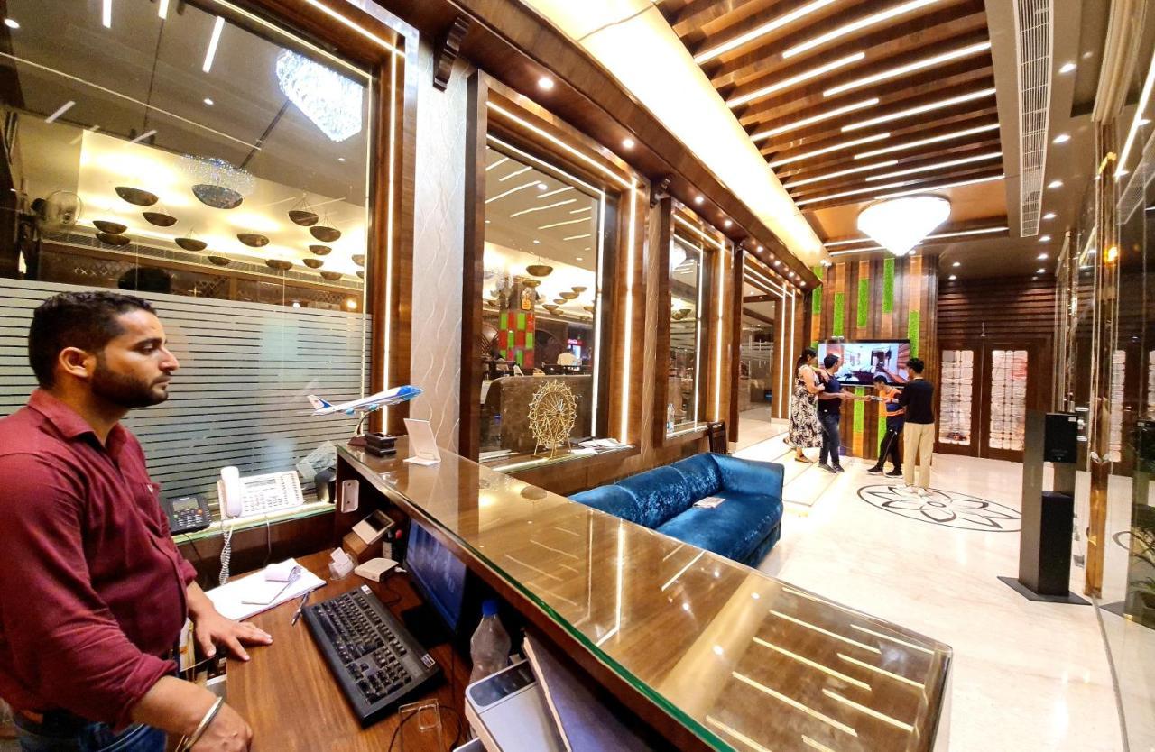 Makhan Residency
