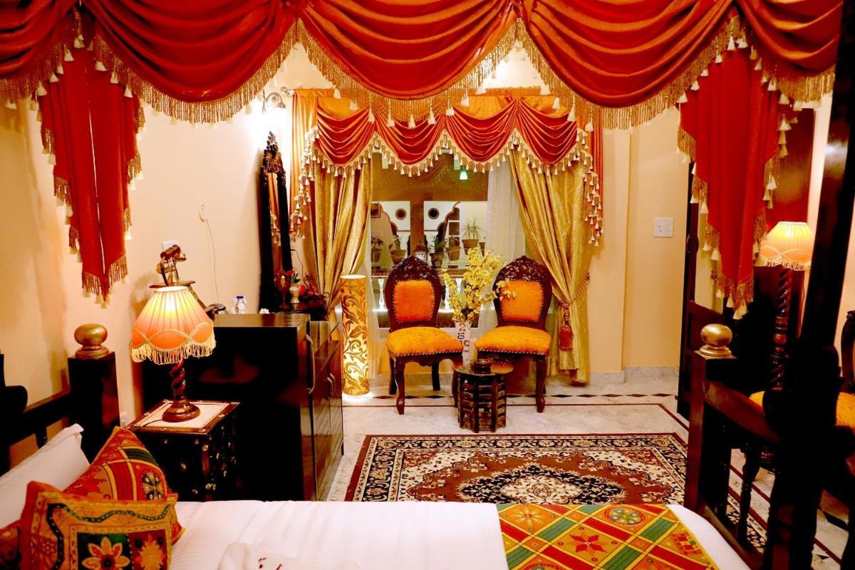 Hotel Ganesha Palace 4*