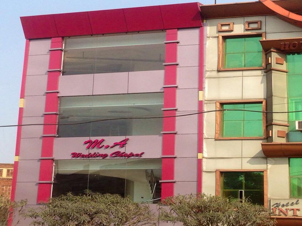 M.a. International Hotel 3*
