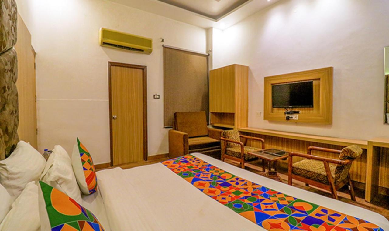 Hotel Fabhotel Ricky International 3*