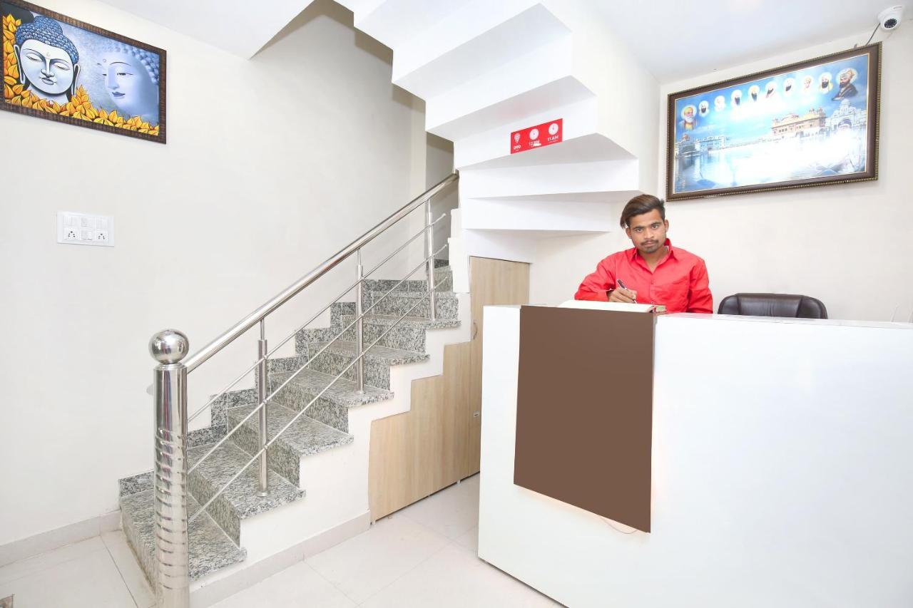 Oyo 24501 Forever Hotel 3*