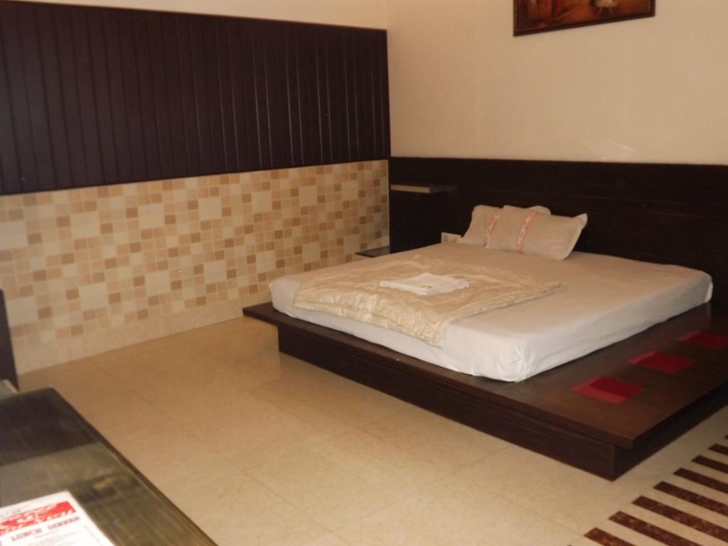 Rc Residency Hotel 2*