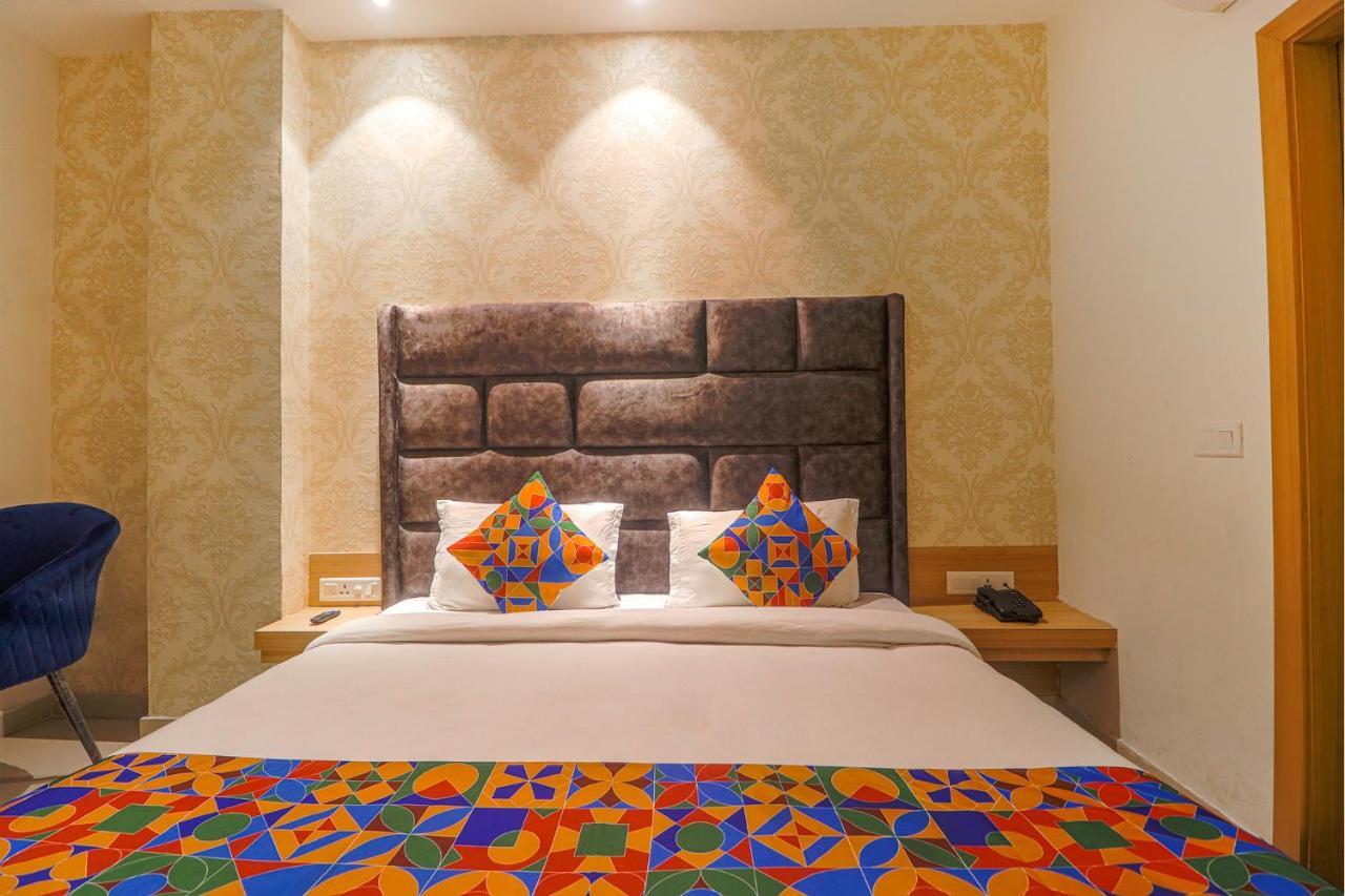 Fabhotel Apple Tree Hotel 3*