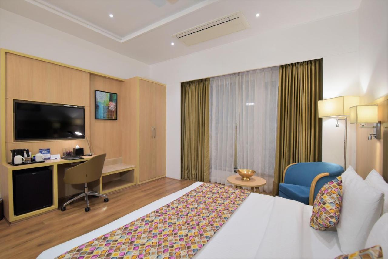 Surestay By Western Heritage Walk Hotel