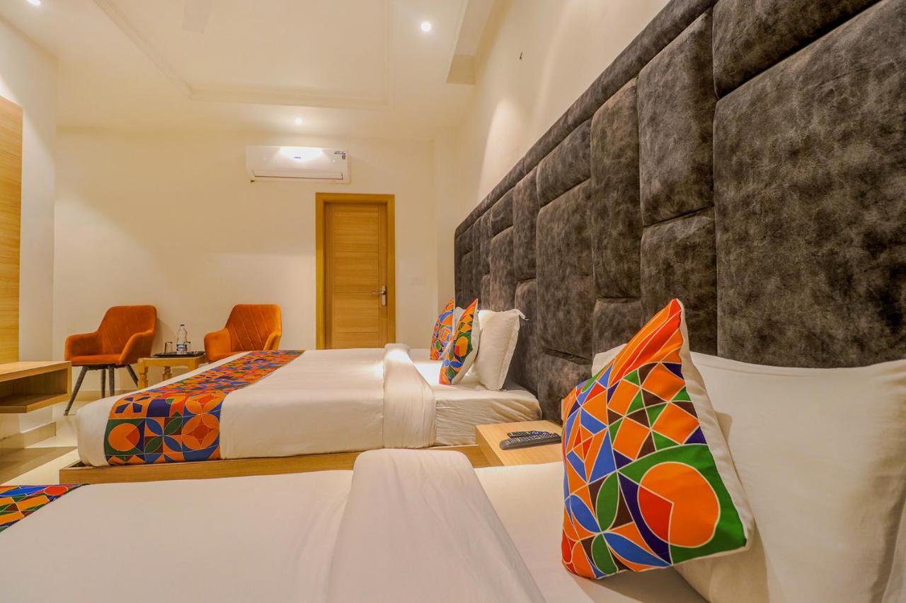 Fabhotel Apple Tree Hotel
