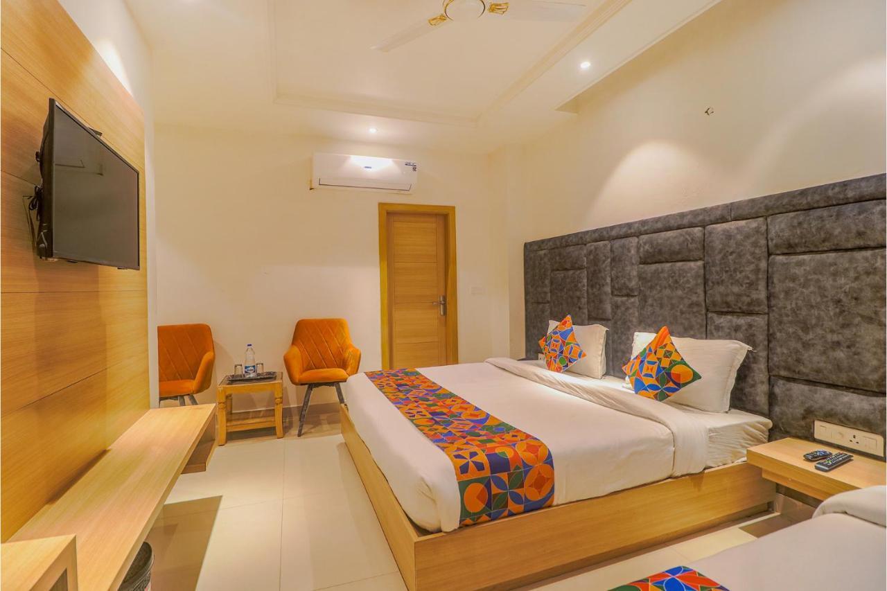 Fabhotel Apple Tree Hotel 3*
