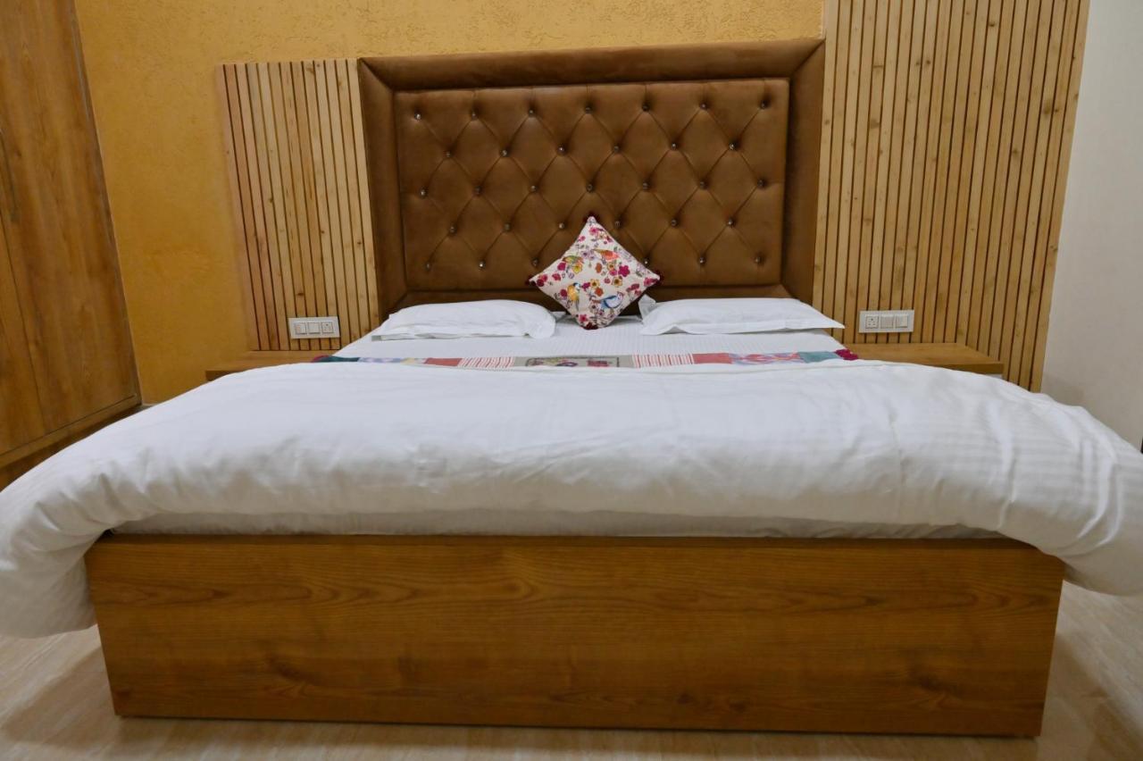 Ideal * Amritsar