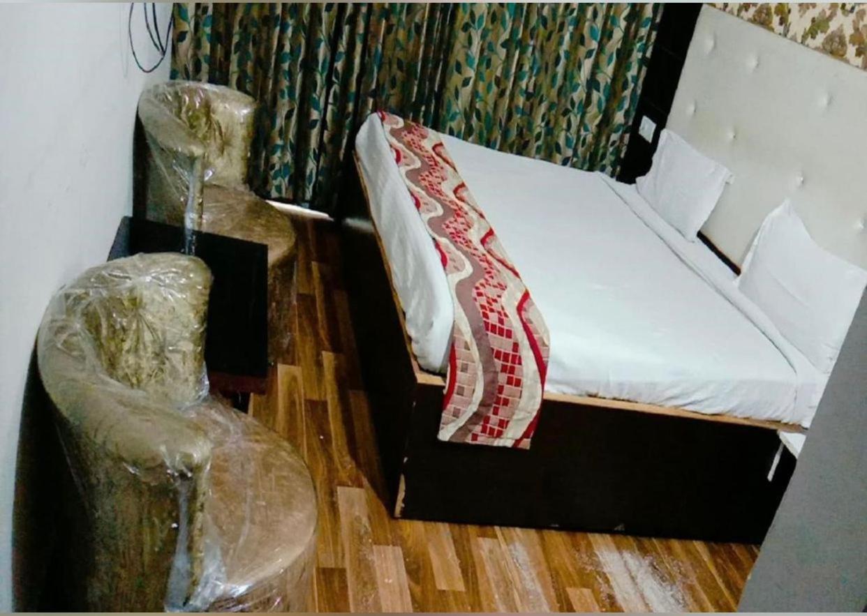 Golden Hotel
