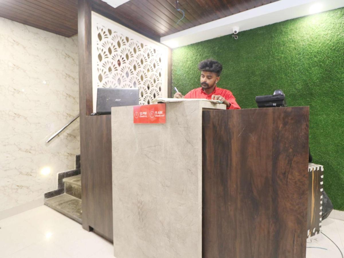 Hotel Oyo 37351 Krishna Royal 3*