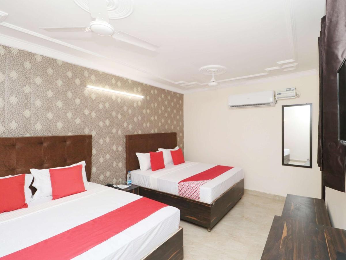 Hotel Oyo 37351 Krishna Royal Amritsar