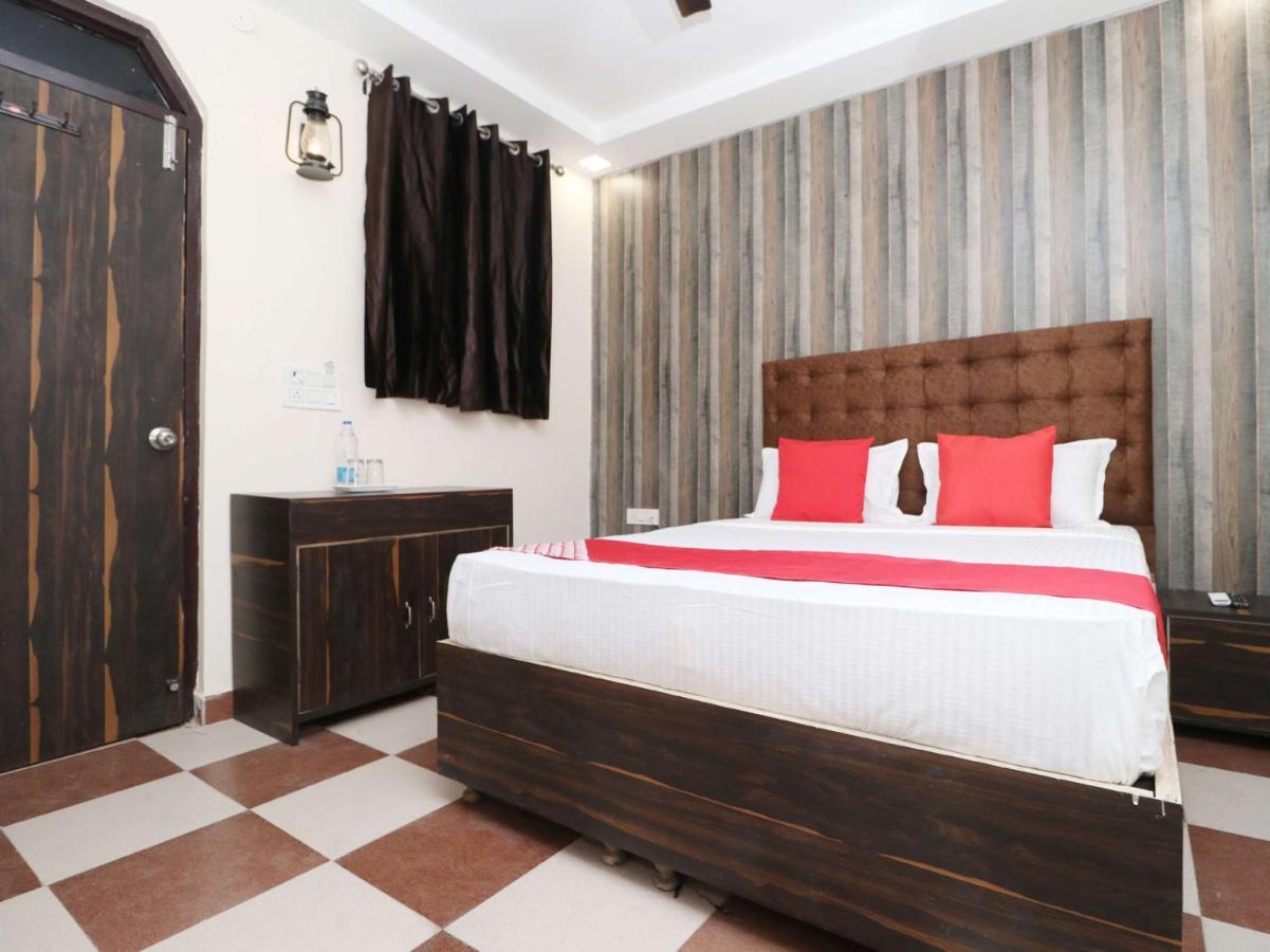 Hotel Oyo 37351 Krishna Royal