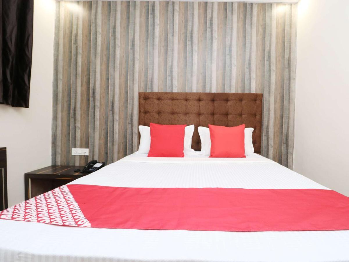 Oyo 37351 Krishna Royal 3* Amritsar