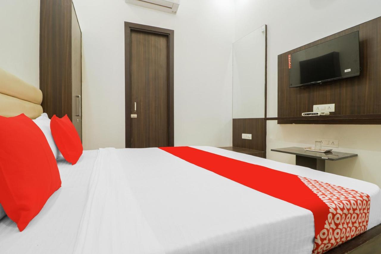 Hotel Oyo 85906 Noor Residency 3*