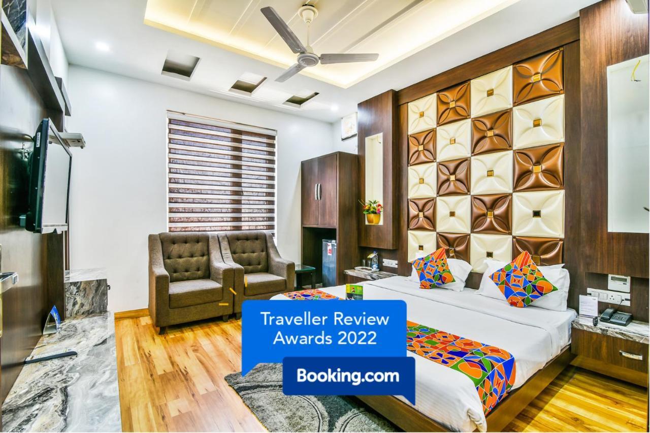 Hotel Fabhotel Aman Residency Sharifpura 3*