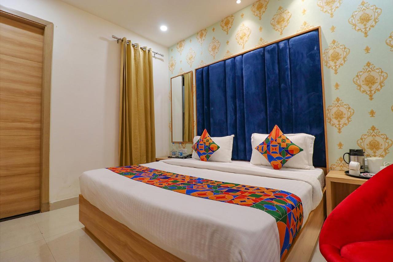 Fabhotel Diamond