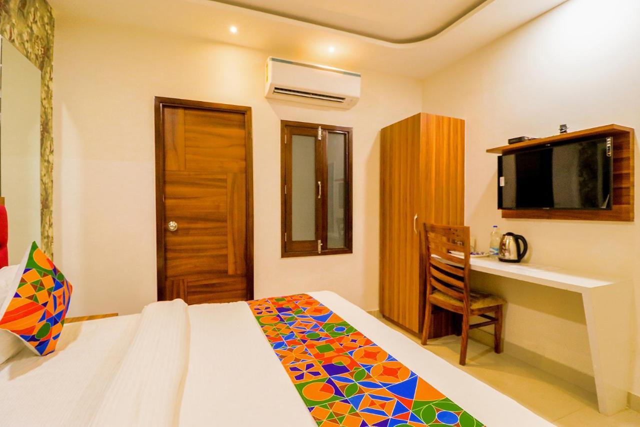 Hotel Fabhotel Golden Velvet 3*