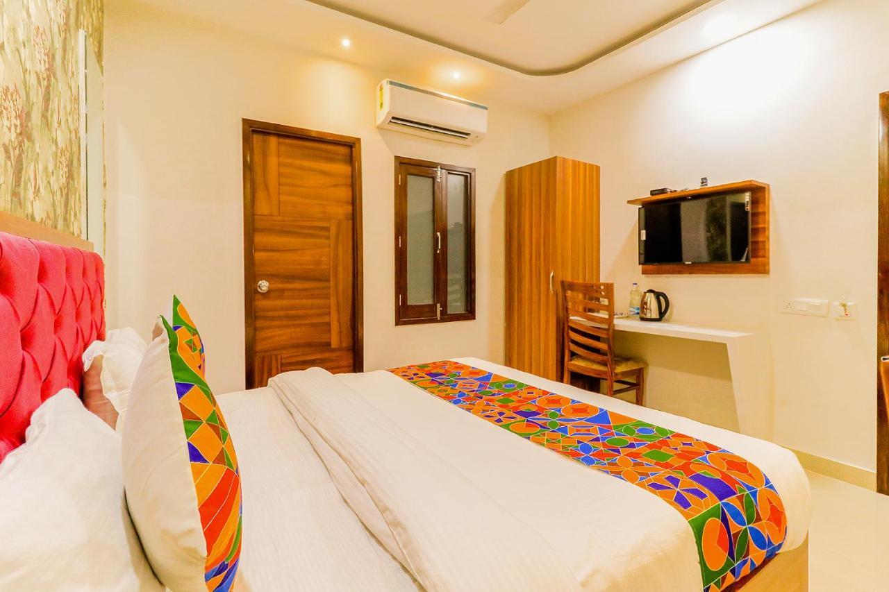 Hotel Fabhotel Golden Velvet 3*