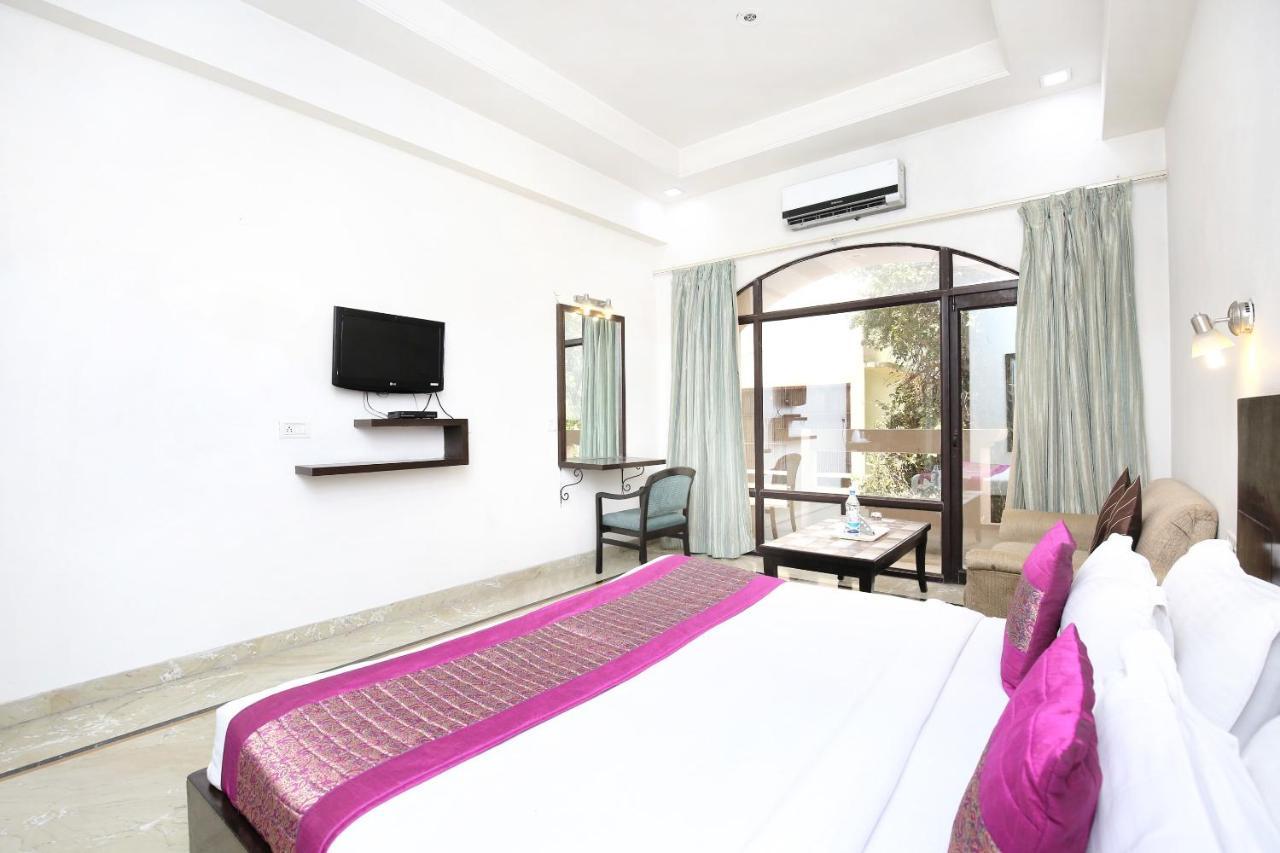 Hotel Capital O 15395 42 Amritsar