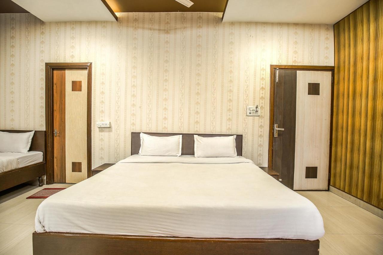 Hk Continental Hotel 3*