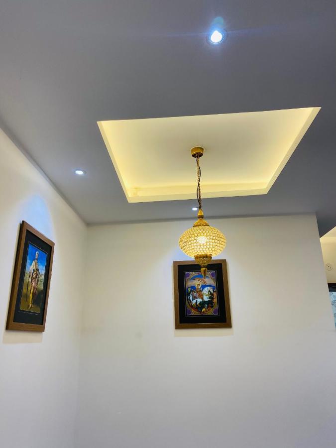 S.s Royal Hotel Amritsar