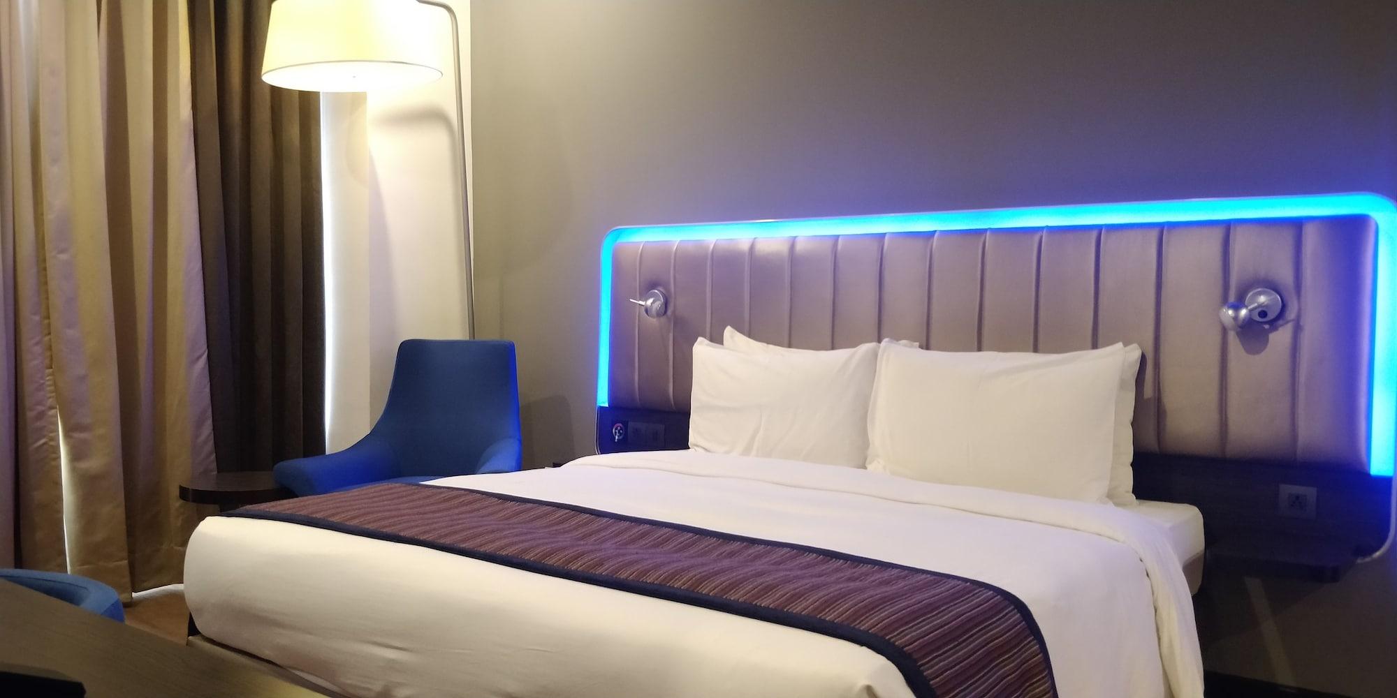 Hotel Park By Radisson Airport 4*