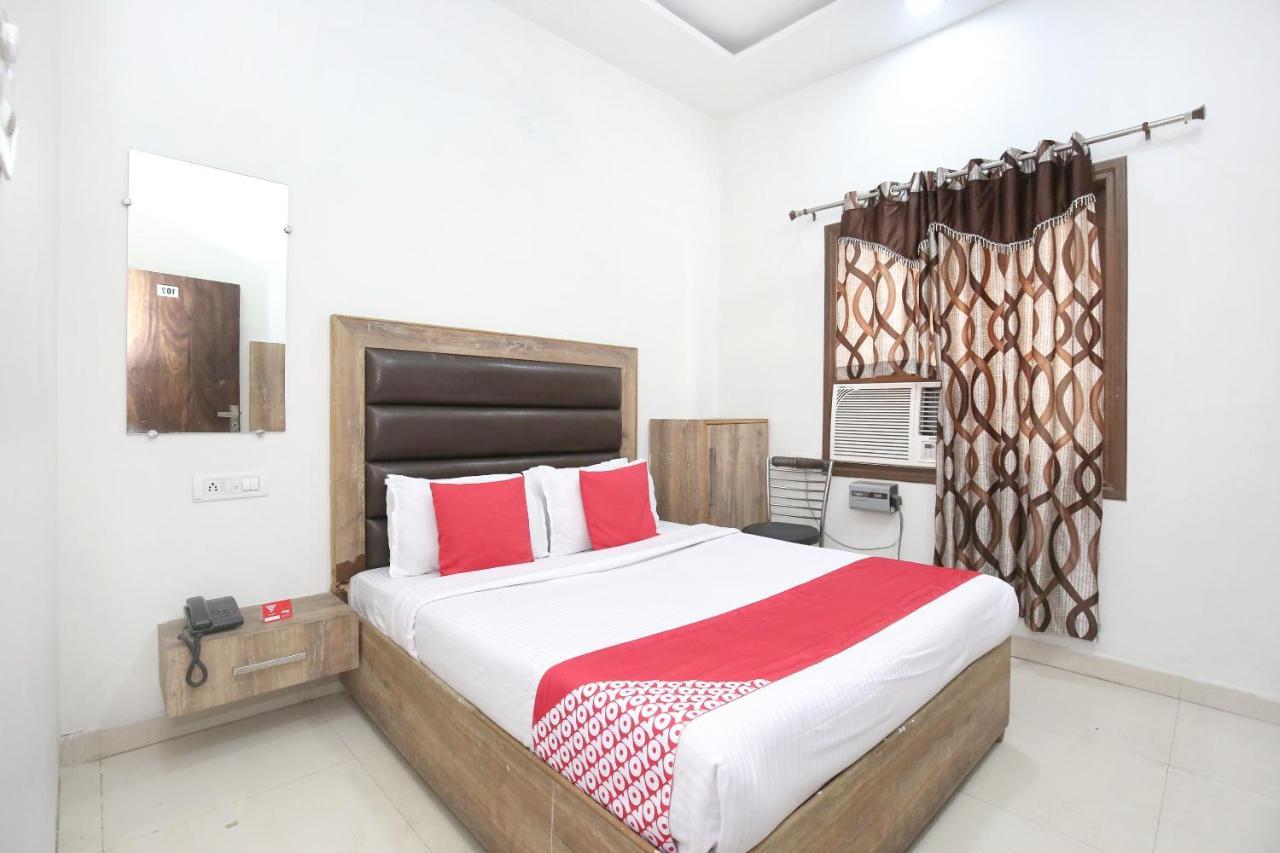 Oyo 10430 Citi View Amritsar