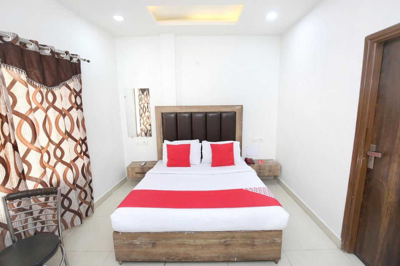Oyo 10430 Citi View Hotel 3*