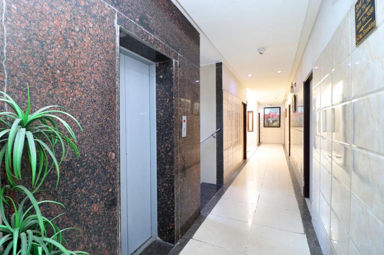 Hotel Oyo 23357 Raj Tirath Niwas 3*