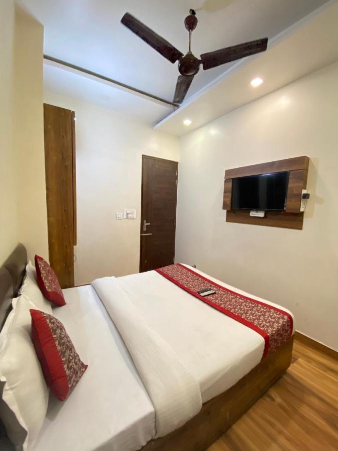 56 - 200 Meter From Golden Temple Hotel