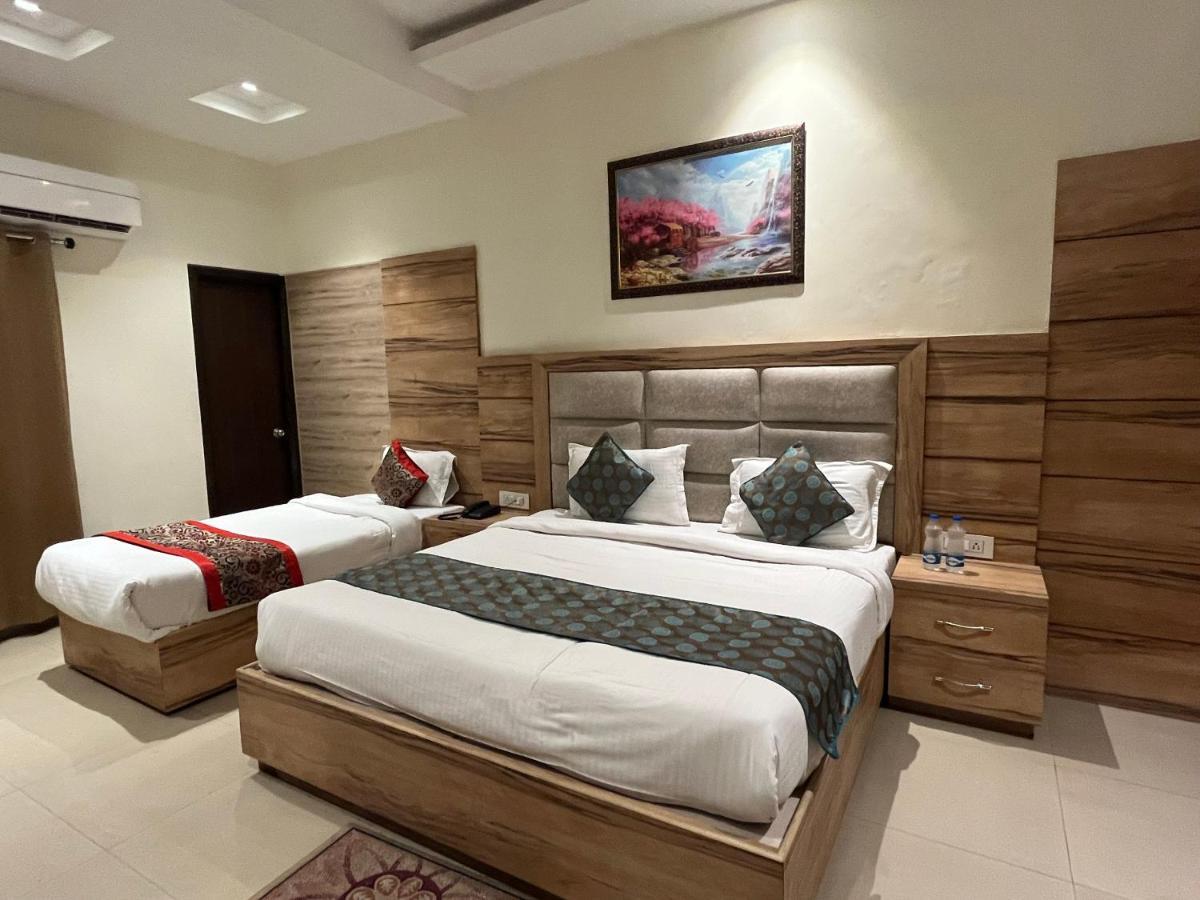 Exotic - 5 Min Walk From Golden Temple Hotel 4*