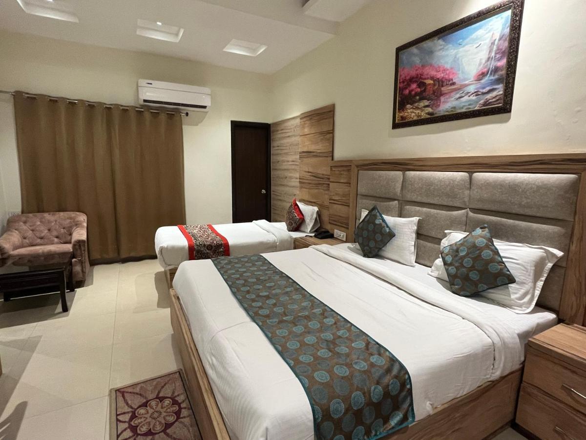 Hotel Exotic - 5 Min Walk From Golden Temple 4*